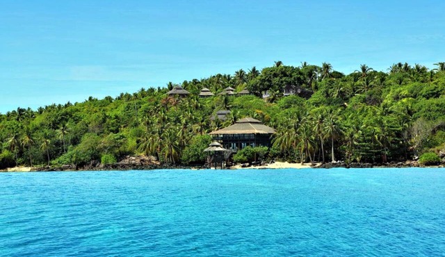 Breve Azurine Lagoon Retreat