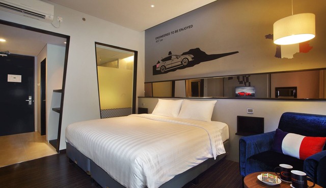 Cabin Hotel