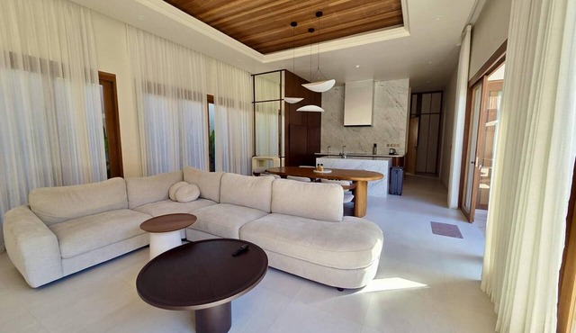 Calm & Stylish Single‑Level Villa Private Pool, Mini Gym & Office in Sanur