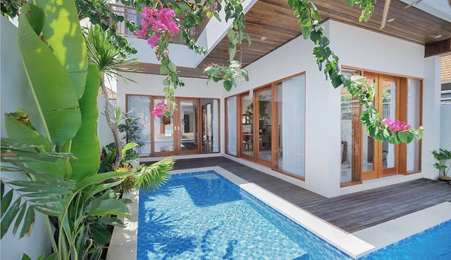 Canggu Peaceful 3BR Villa with Pool, Walk to Cafés and 5 Mins to Beach in Bali