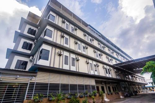 Capital O 1867 Kara Guest House in Batam Center