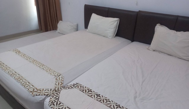 Capital O 93872 Natura Guest House Syariah Near alun alun kota purwokerto in Purwokerto