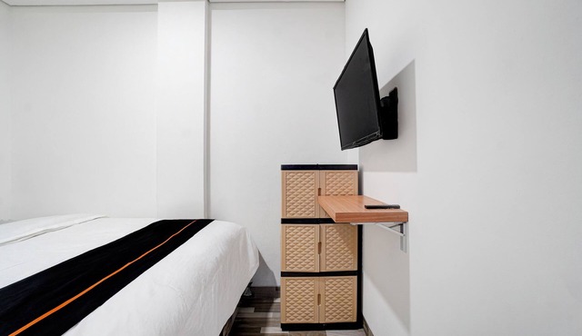 Capital O 94914 Kemayoran Guest House