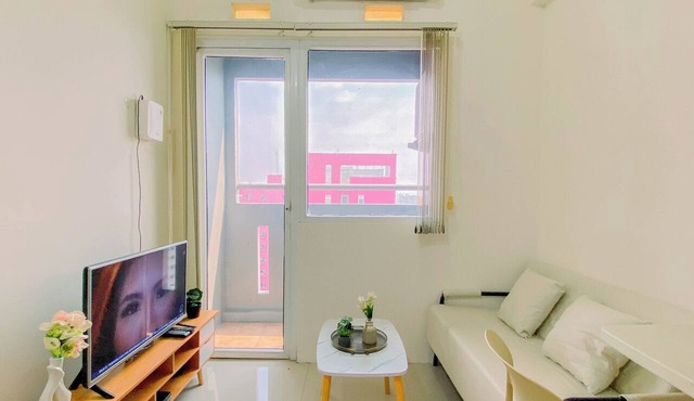 Comfort And Modern 2Br Apartment Green Pramuka City in Jakarta