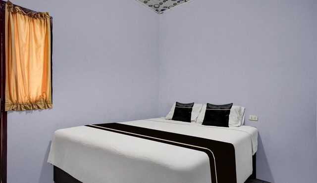 Comfortable Standard DBL Near Ring Road City Walks in Medan