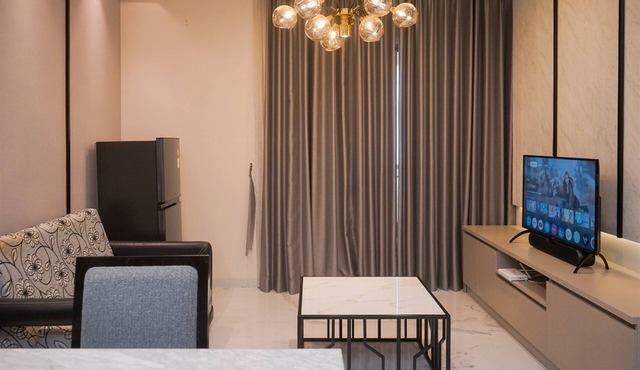 Cozy 2Br Apartment M-Town Signature
