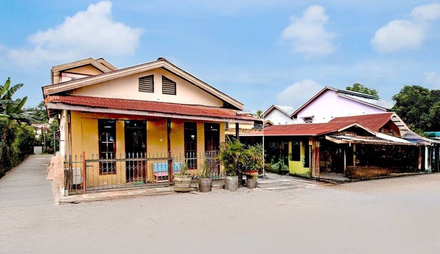 Cozy Double Escape W/Free WiFi and Parking in Balikpapan