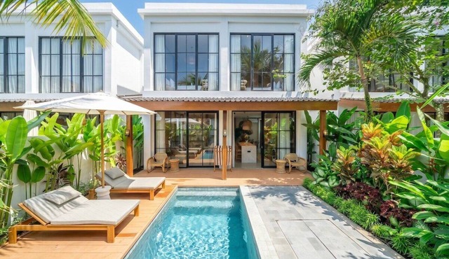 Designer 2BR Villa in Serene Ubud w Pool & Garden in Gianyar Regency