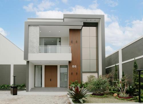 Divan Hills