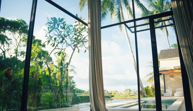Dzen Sari Ubud Villa! Rice fields, pool and Stone bath!