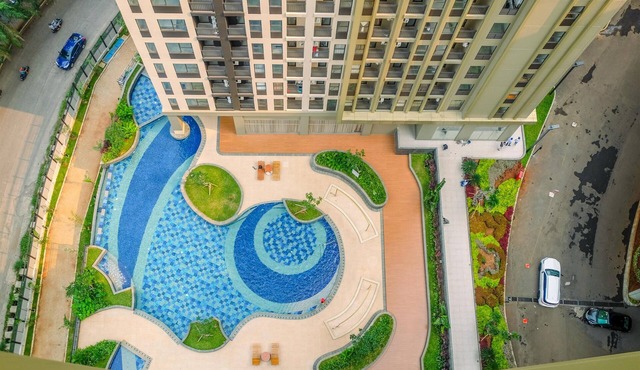 Elegant And Comfy 2Br At Transpark Cibubur Apartment