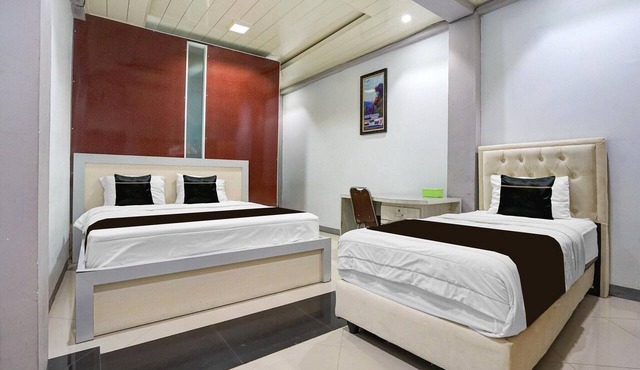 Family Friendly Suite W/Free WiFi Parking and Pool