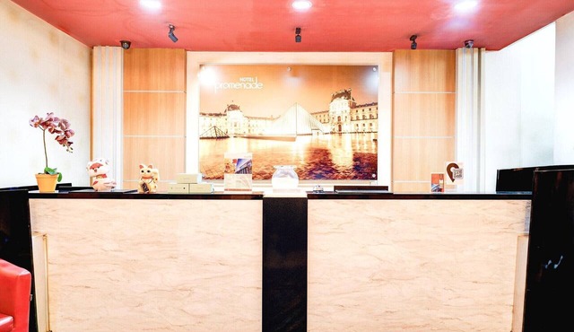 Family Luxury Suite W/Free WiFi and Parking in Bandung