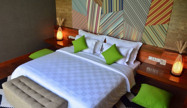 Family Villa with City & Pool View (TSky Villa 2) in Bali
