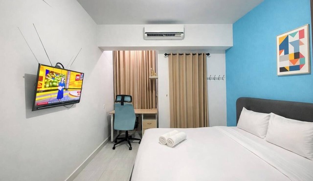 Good And Practical Studio Room At Apartment The Alton