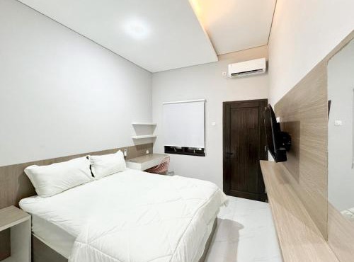 Griya Banyuanyar Syariah Near Graha Saba Buana Mitra RedDoorz in Bonorejo