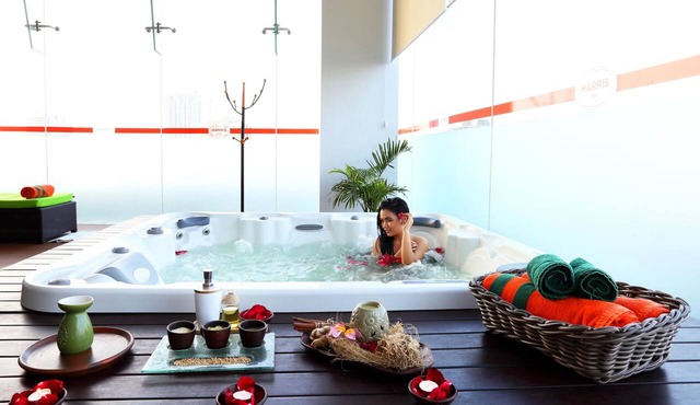 HARRIS Hotel & Conventions Gubeng Surabaya in Surabaya