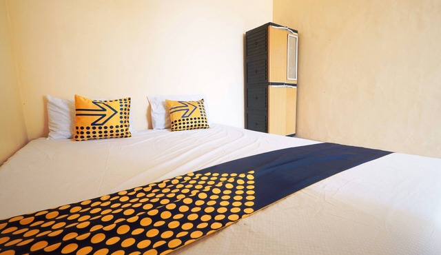 Hotel O Homestay Bu Sun SyariahNearTaman Rekreasi & Pemandian Taman Suruh in Sidoarjo