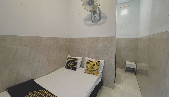 Hotel O Karman's Sari Homestay Syariah in Gresik