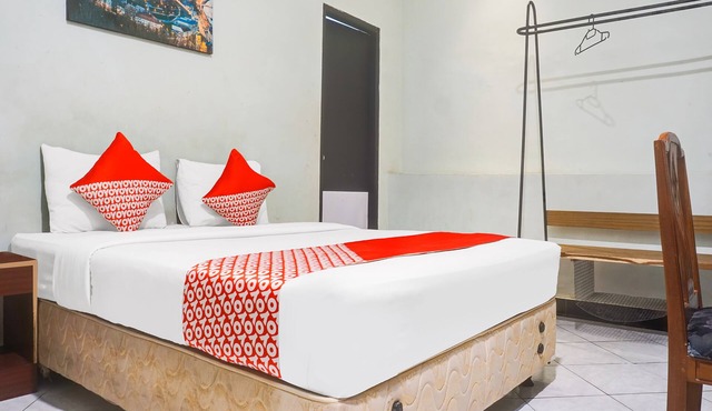 Hotel O Makassar near Mall Panakukkang formerly Sayang Home Stay in Makassar