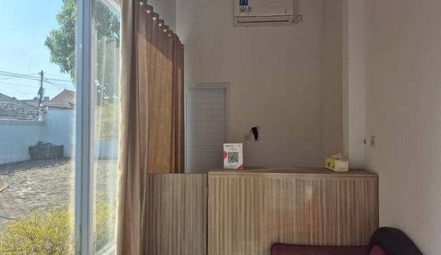 Hotel O near Mitra Plumbon Hospital in Dukupuntang