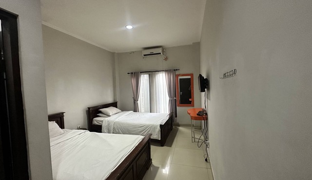 Hotel Warta Dua