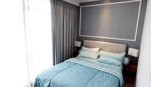 Chic 2-bedroom apartment with private lift,AC, WiFi in vibrant Jakarta