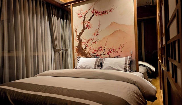 2BR Private Apartment Taman Anggrek Residence - Korean Hanbok