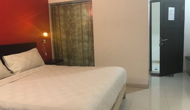 JEPARA BEACH HOTEL in Tahunan