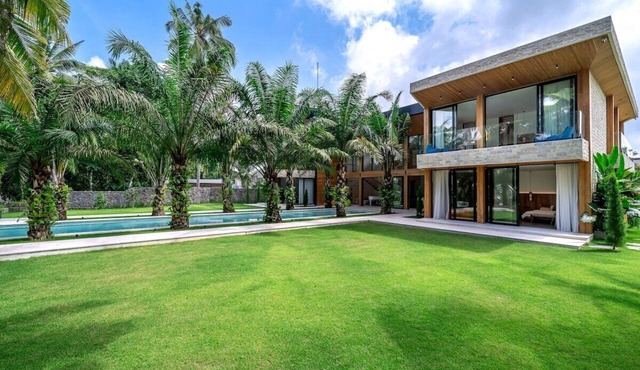 Jungle 9BR Ubud Paradise with spa! in Ubud