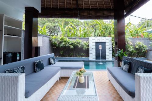 Karen's Tropical Villa in Seminyak