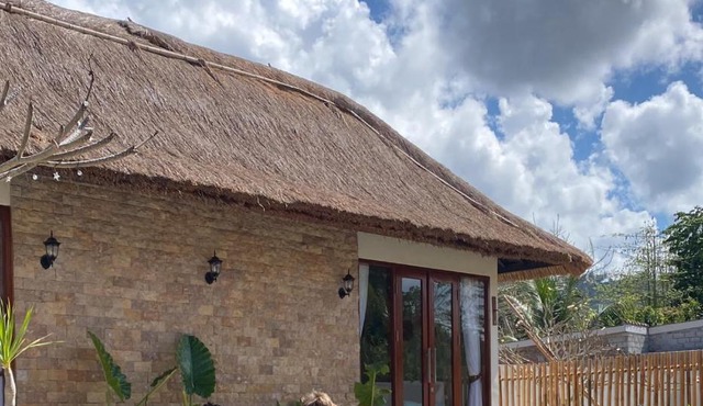 Lucida Dream Villa in Selong Belanak