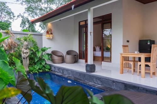 Lucky's villa