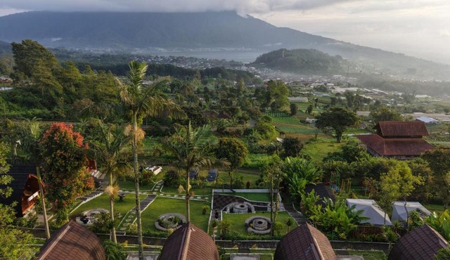 Lumbung Hill Glamping
