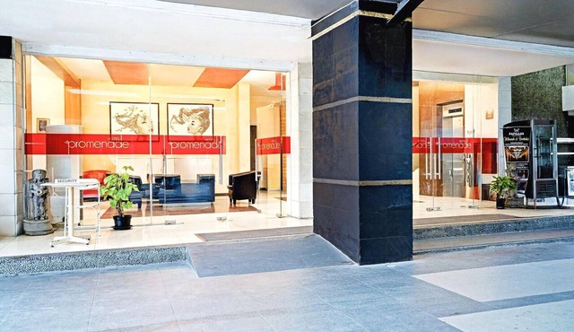 Luxury Deluxe DBL Retreat W/Free WiFi and Parking in Bandung