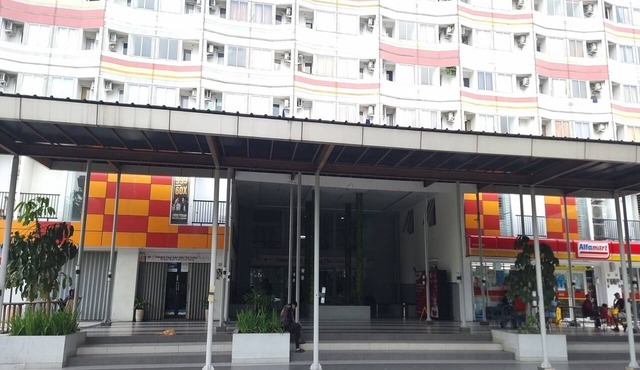 Luxury Deluxe DBL Retreat W/ Free WiFi and Parking in Bekasi