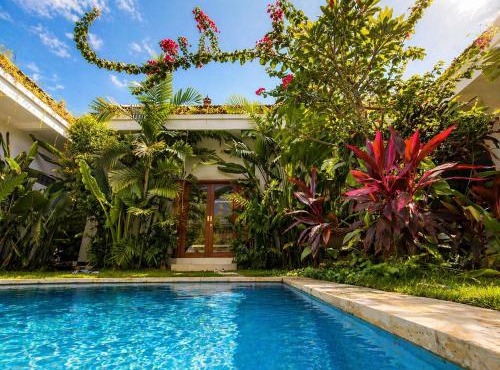 Luxury private tropical Oasis & pool Bali in Seminyak