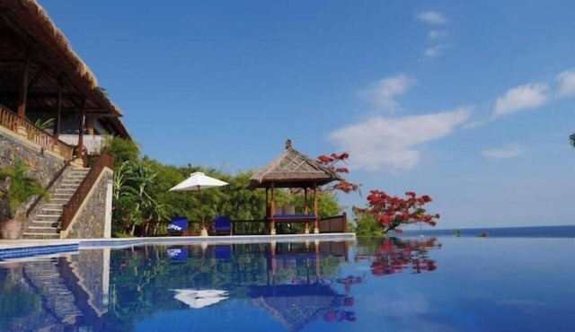Luxury Villa Celagi - large private 3-bedroom villa, infinity pool, ocean views. in Bali