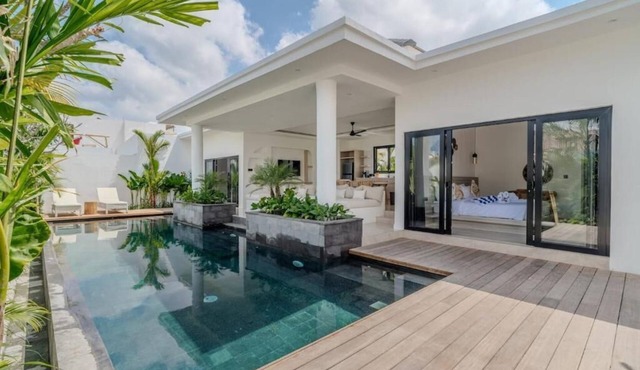 Majys 4 Villa by Tasvan