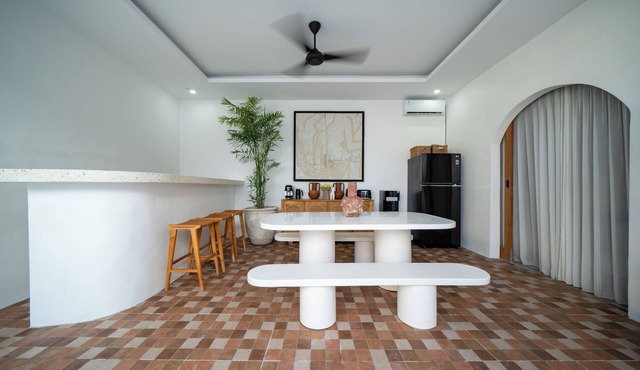 Mediterranean style Pool Villa with A/C, fast wifi - inlcudes breakfast! in Bali