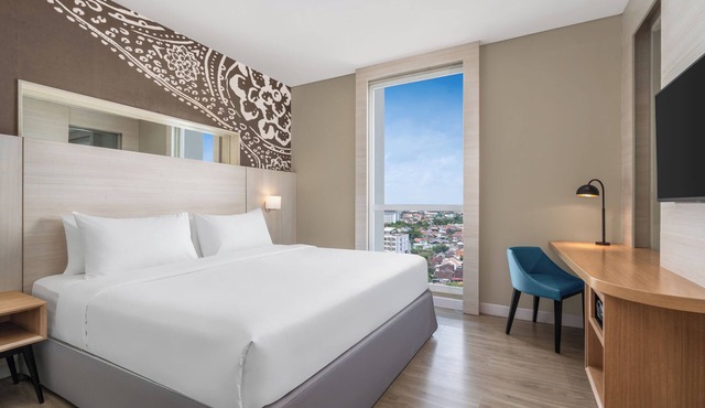 Mercure Solo