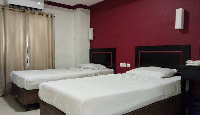 Metro Hotel Bekasi by Cocotel