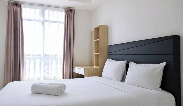 Minimalist Cozy 1Br At Apartment Borneo Bay Residences