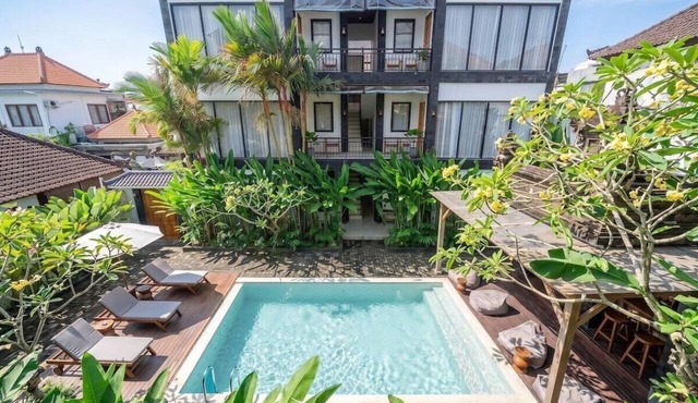 Modern 1BR Flat in Ubud w Pool, Patio & Kitchen in Kabupaten Gianyar