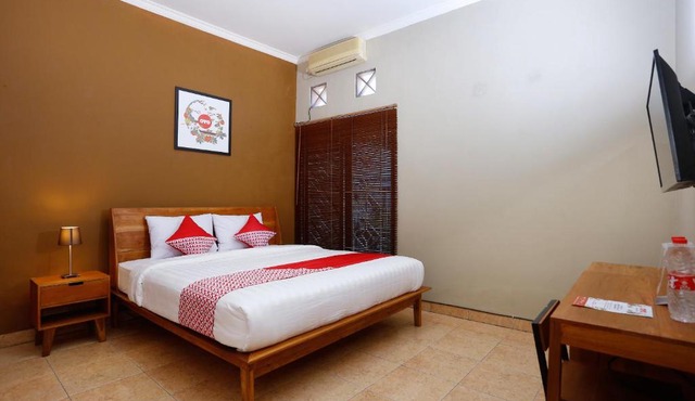OYO 1072 Kampung Condro Wulan Guesthouse