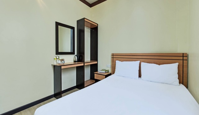 OYO 2708 Hotel Kemuning Syariah