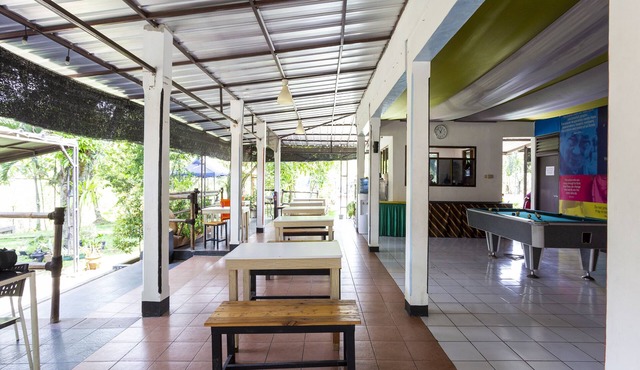 OYO 883 Pavo Resort