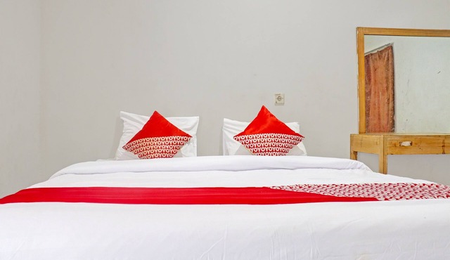 OYO 90483 Homestay Permata Syariah in Bangko