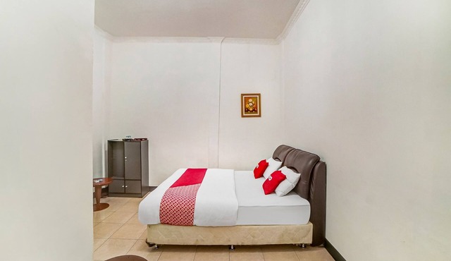 OYO 90834 Hotel Anugrah