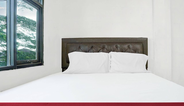 OYO 92609 Guest House Malay Singkawang
